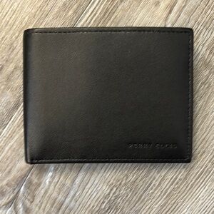 Perry Ellis Black bi-fold wallet